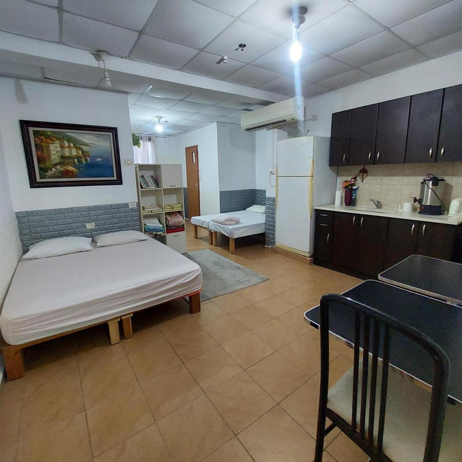Hotel Star Guest- House Or Yehuda Esterno foto