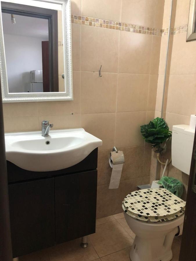 Hotel Star Guest- House Or Yehuda Esterno foto