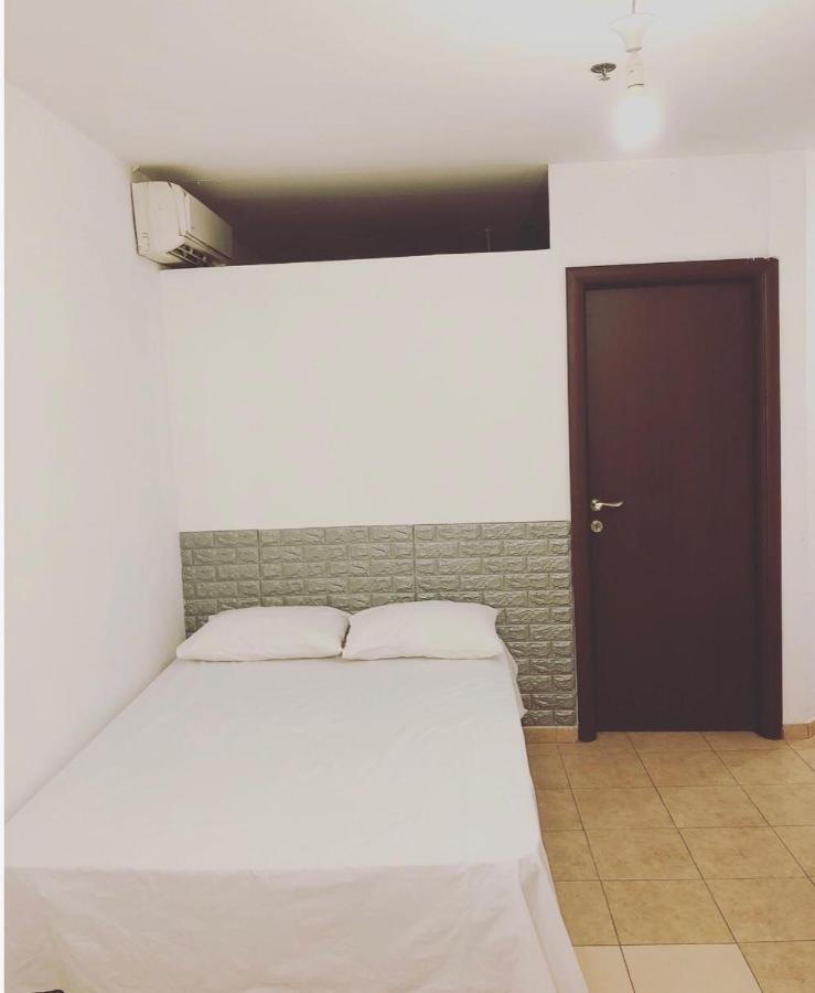 Hotel Star Guest- House Or Yehuda Esterno foto
