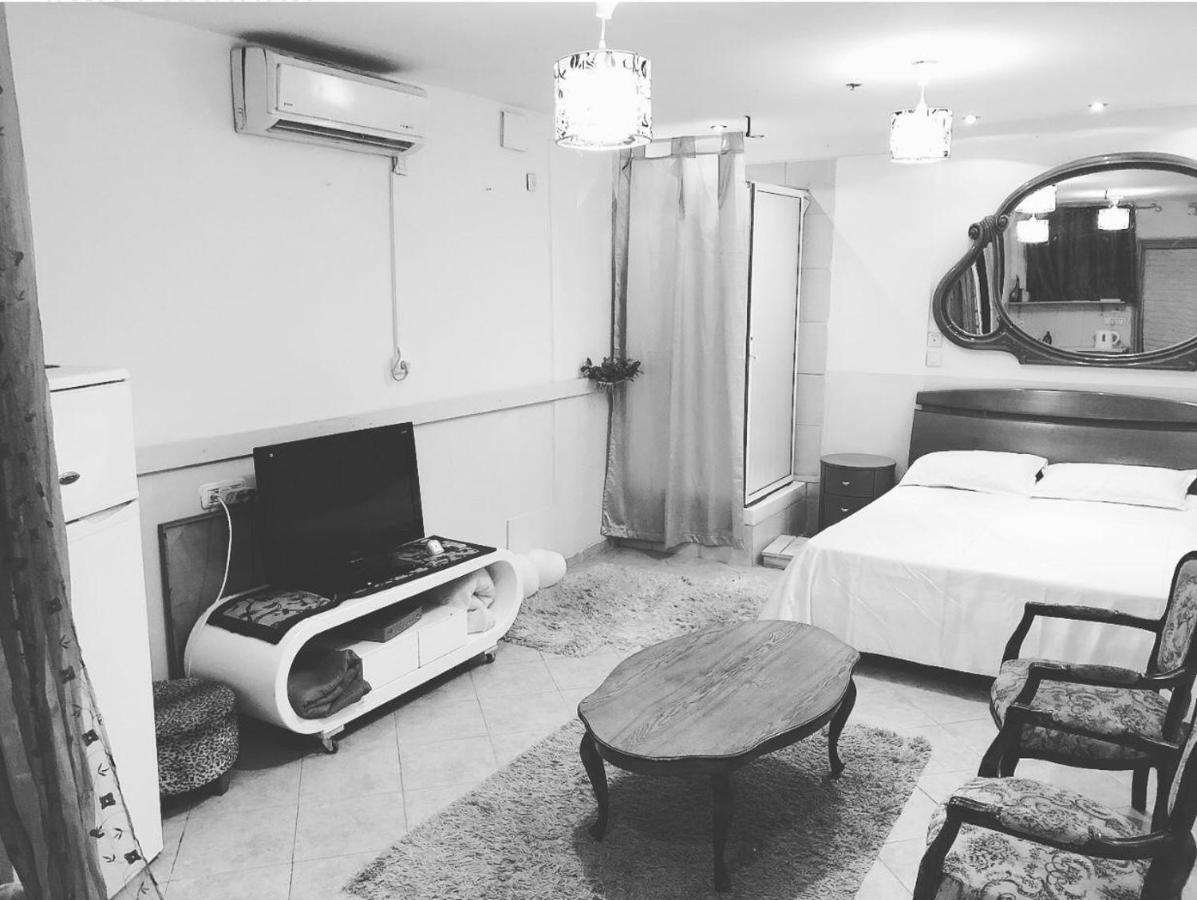 Hotel Star Guest- House Or Yehuda Esterno foto