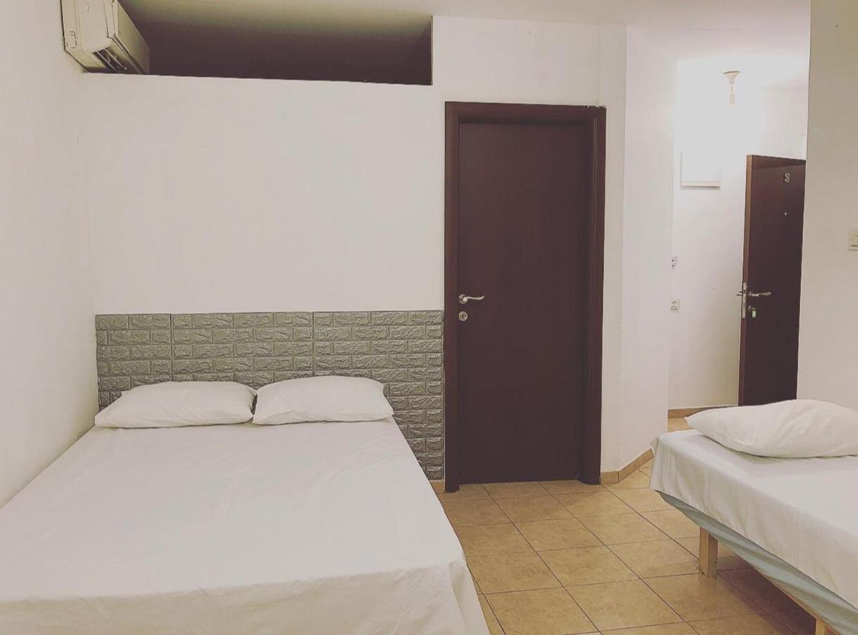 Hotel Star Guest- House Or Yehuda Esterno foto